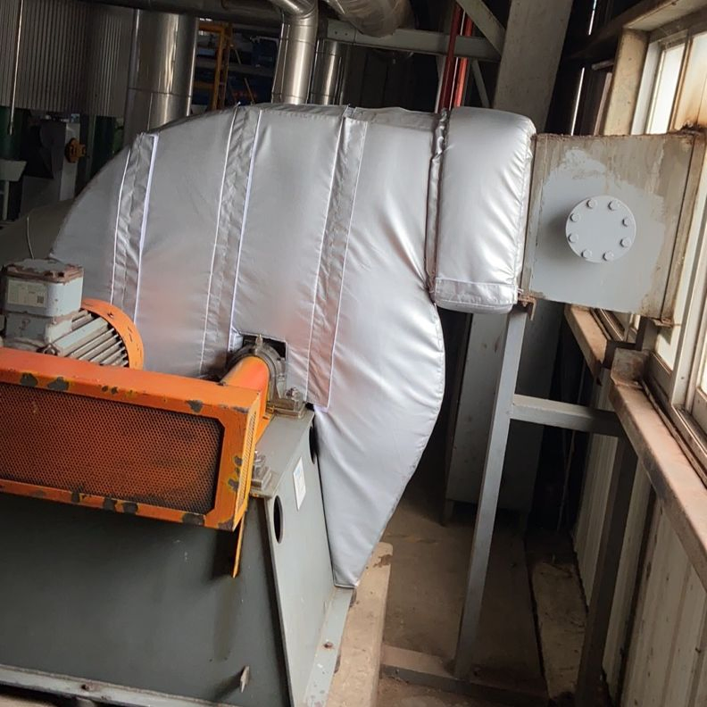 Energy-Saving Insulation Clothes of High Quality with Fiberglass