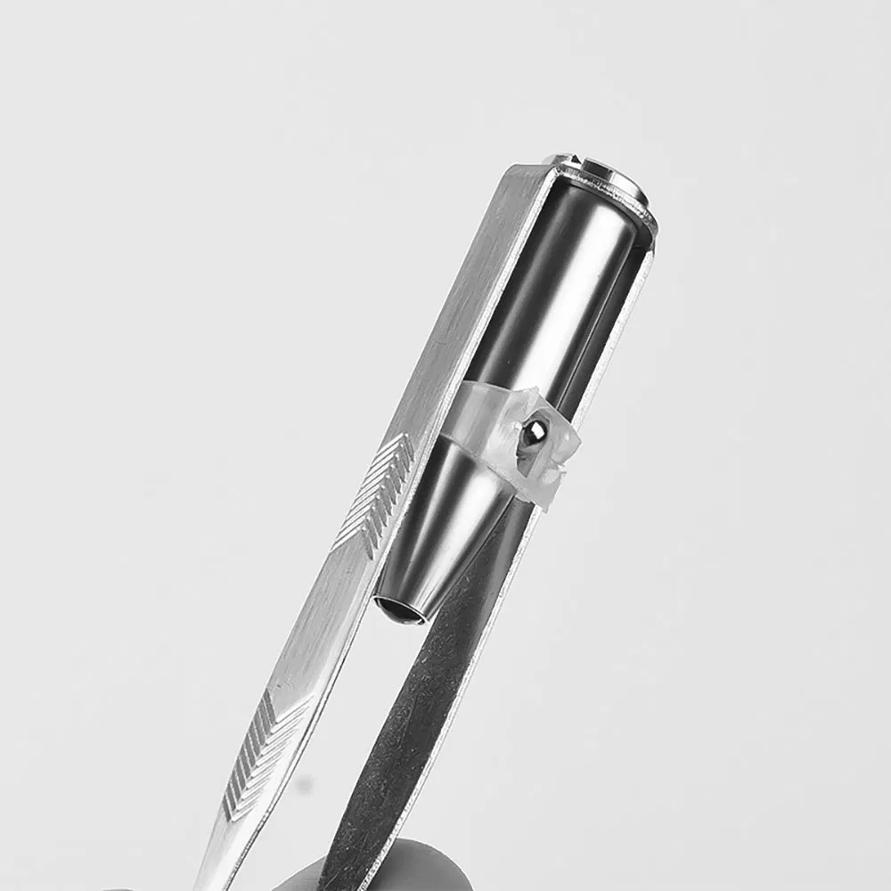 Stainless Steel Eyelash Clipper Beauty Makeup Tool Slanted Tip Lashes Eyebrow Tweezers with LED Light
