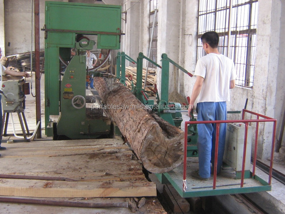 Ленточная пила по дереву вертикальная со столом