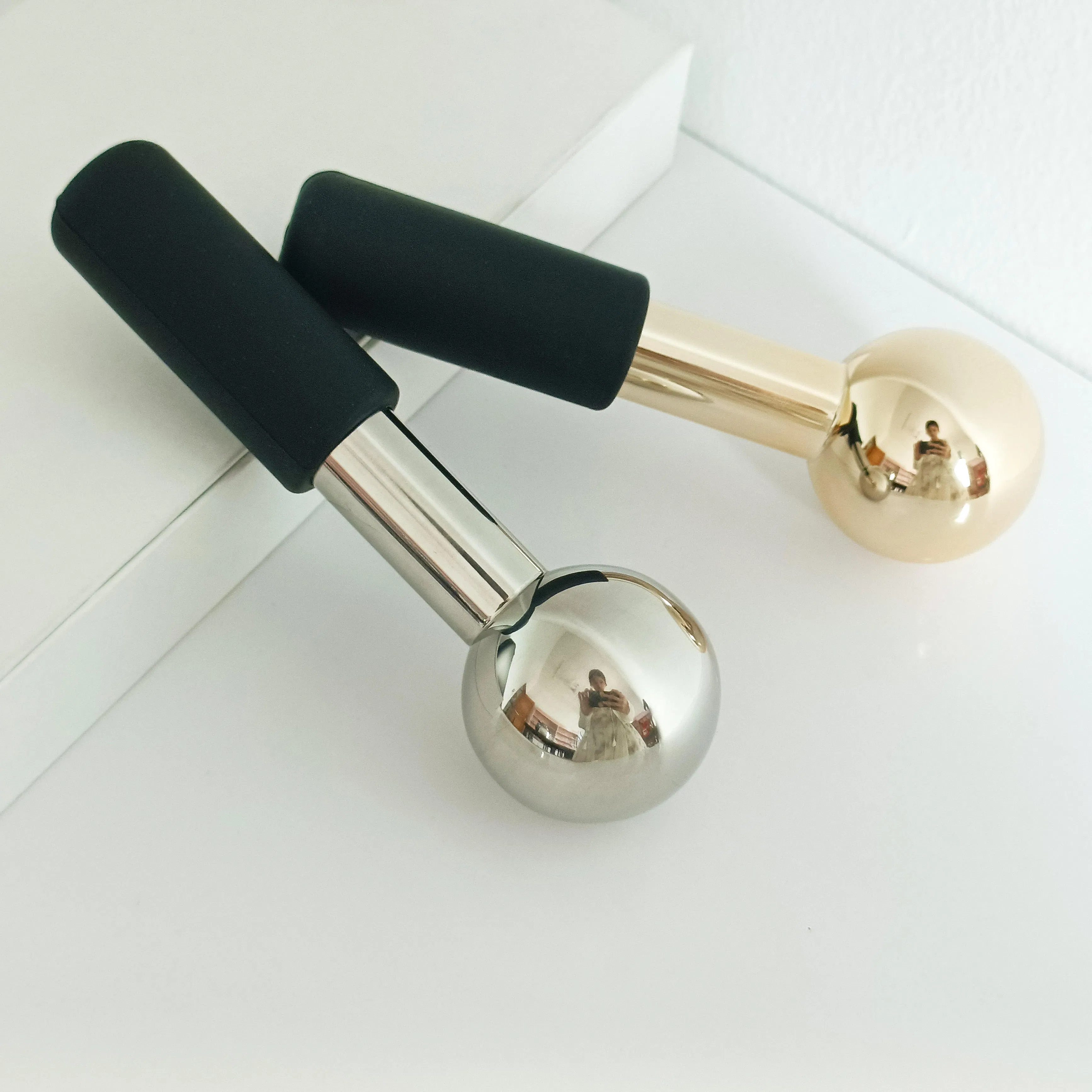 Custom Logo Cryo Globes Rose Gold Stainless Steel Metal Anti Aqing Cooling Skin Stick Face Wand Facial Ice Globes