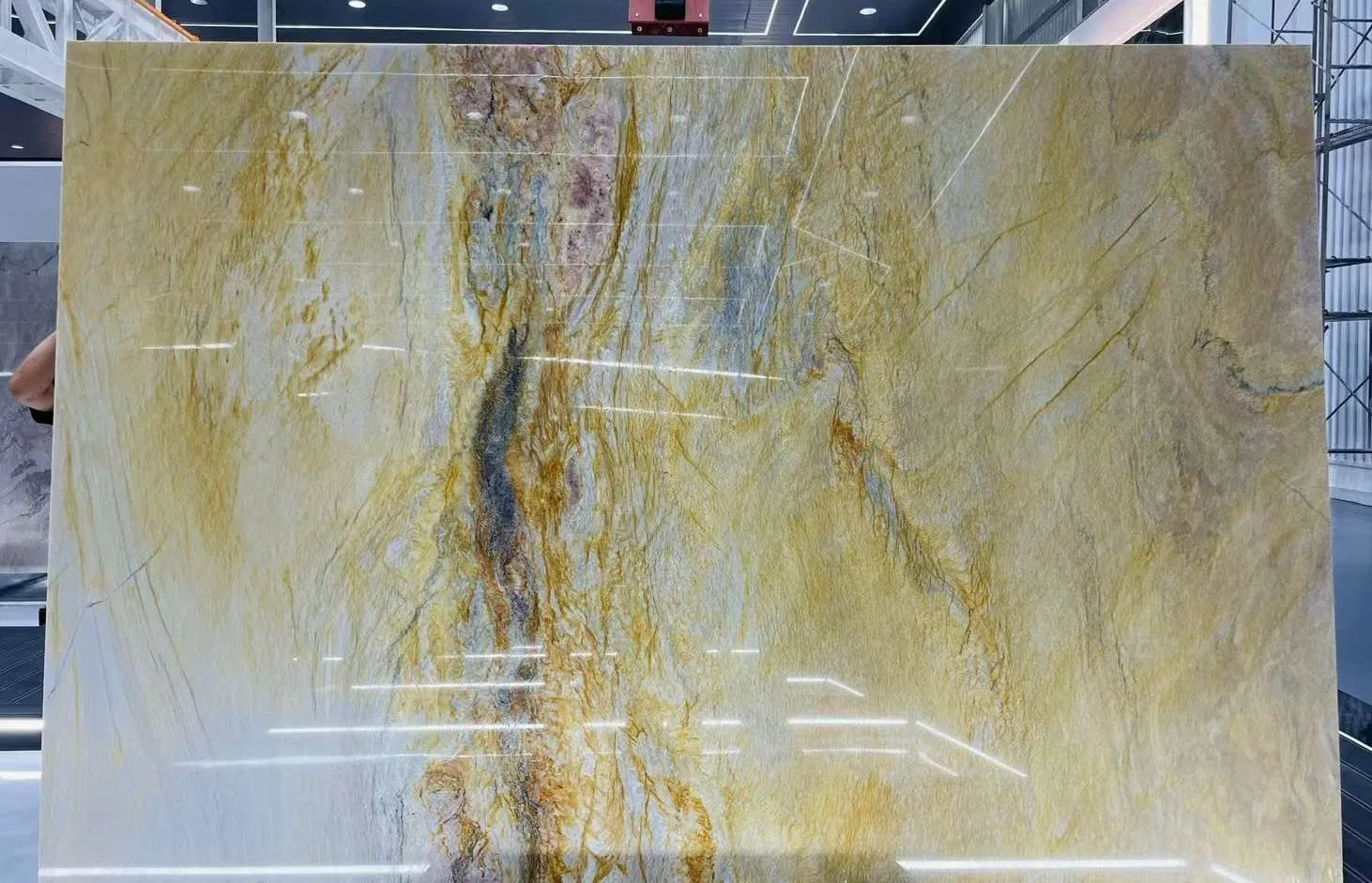 Brazil Luxury Stone Calacatta Macaubas Quartzite for Interior