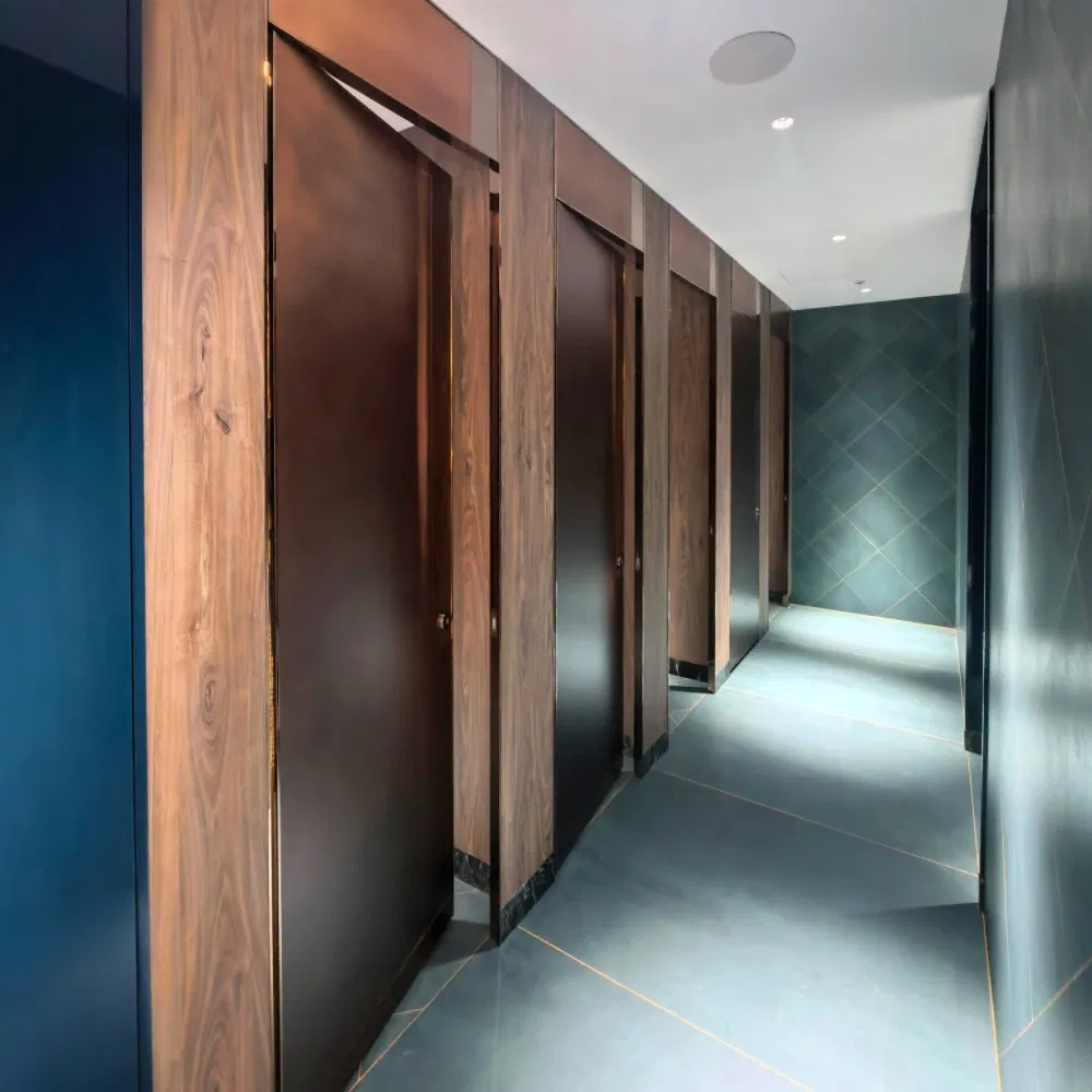 Scratch-Proof Debo Innovative Design High Pressure Laminate HPL Toilet Cubicles for Shopping Hall
