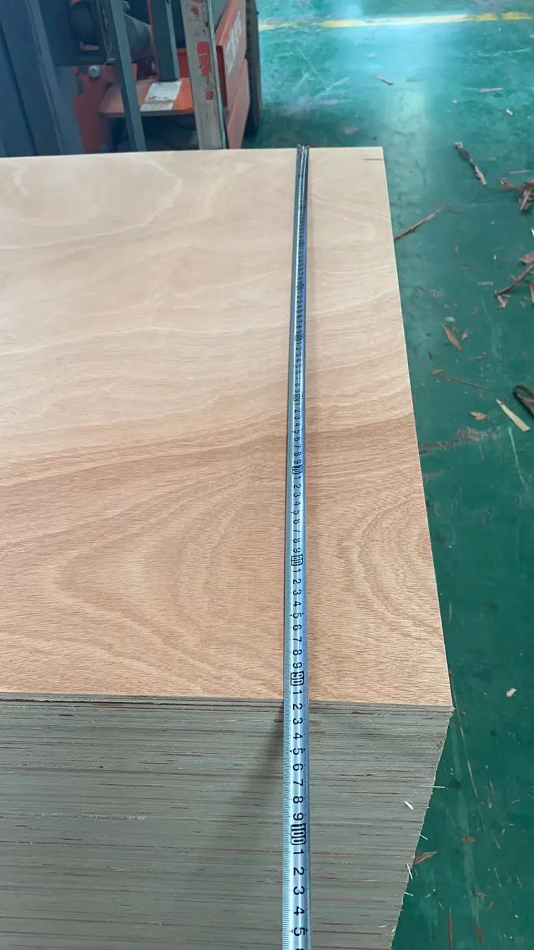 Comaccord 915X2135X4.6mm 3X7 Door Skin Plywood Face Sapeli Okoume