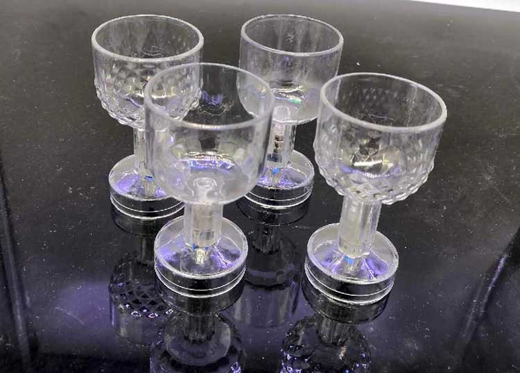 Креативный светящийся бокал для коктейлей с LED подсветкой