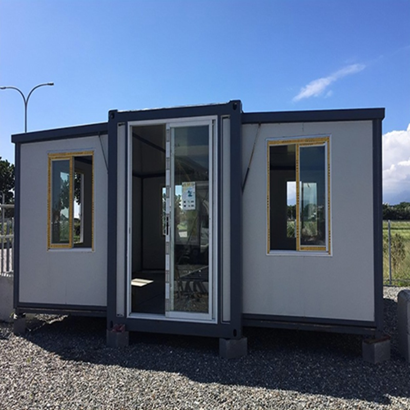 Fast Install Flat-Packed Assembly Mobile Modern Prefab Container House with Windows and Toilet for Office/Shop/Living/Hospital