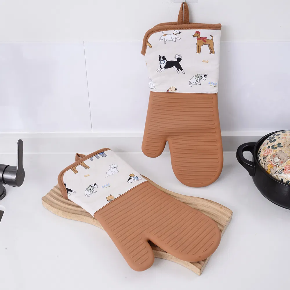 Premium Heat Resistant Silicone Oven Mitts for Safe Cooking