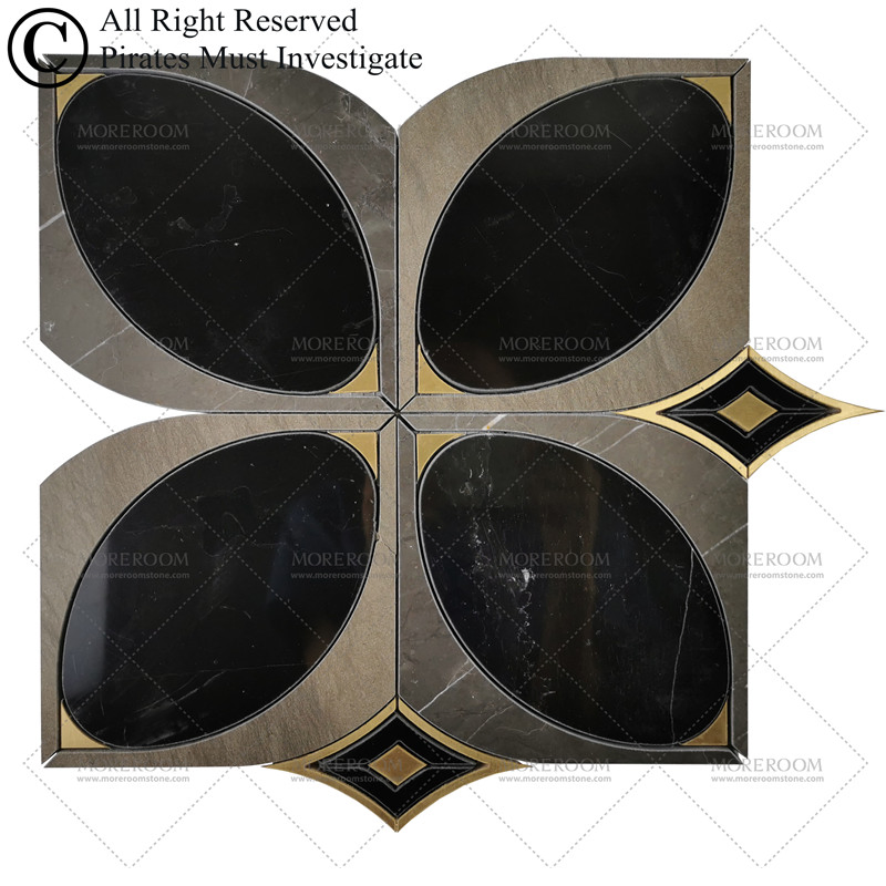 Мозаика Nero Marquina с латунными вставками