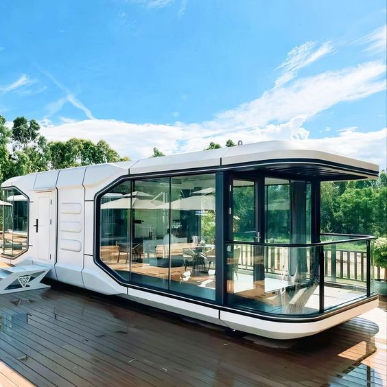 Mobile Tiny House Luxury Capsule House Modern Container House Villa Project Hotel with Bedroom