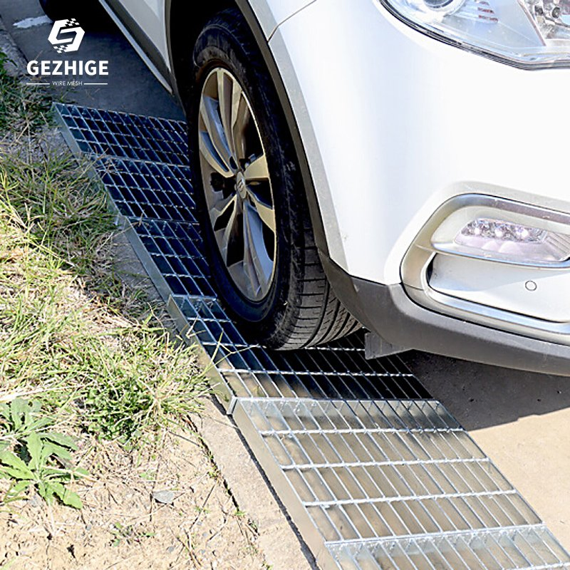 Heavy Duty Carbon Steel Outdoor Drain Kitchen Drain Stainless Steel Galvanized Welded Steel Grating Ceiling