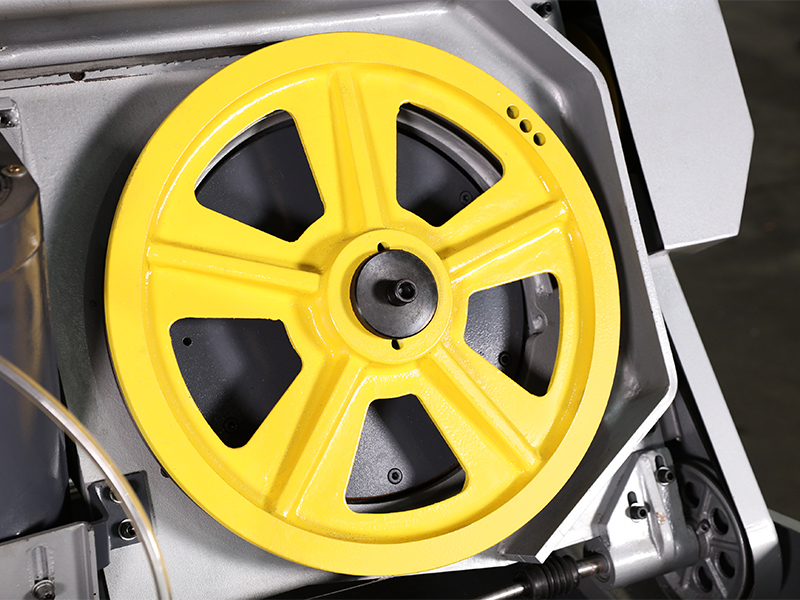 Станок ленточнопильный с ЧПУ по металлу