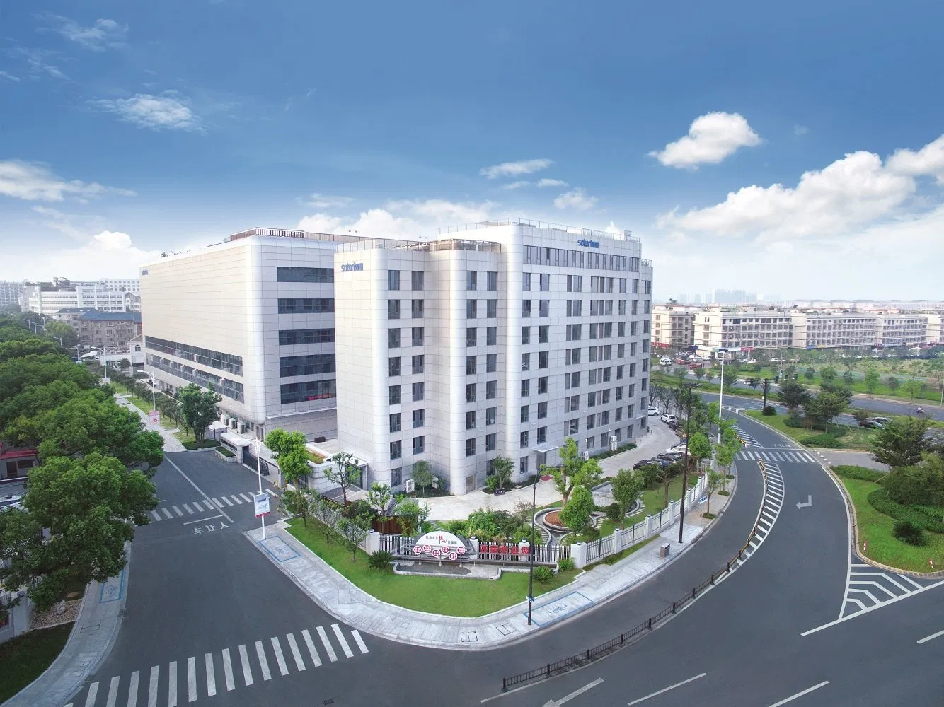 China Hot-Selling Colorful Reusable Silicone Bent Straw Silicone Straight Straw with Brush