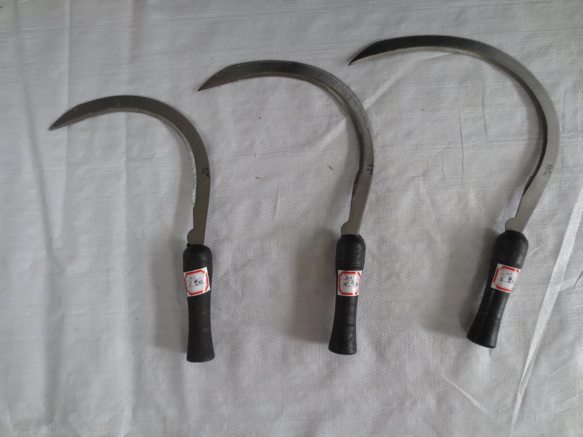 Sickle Si202 Sickle with Wooden Handle