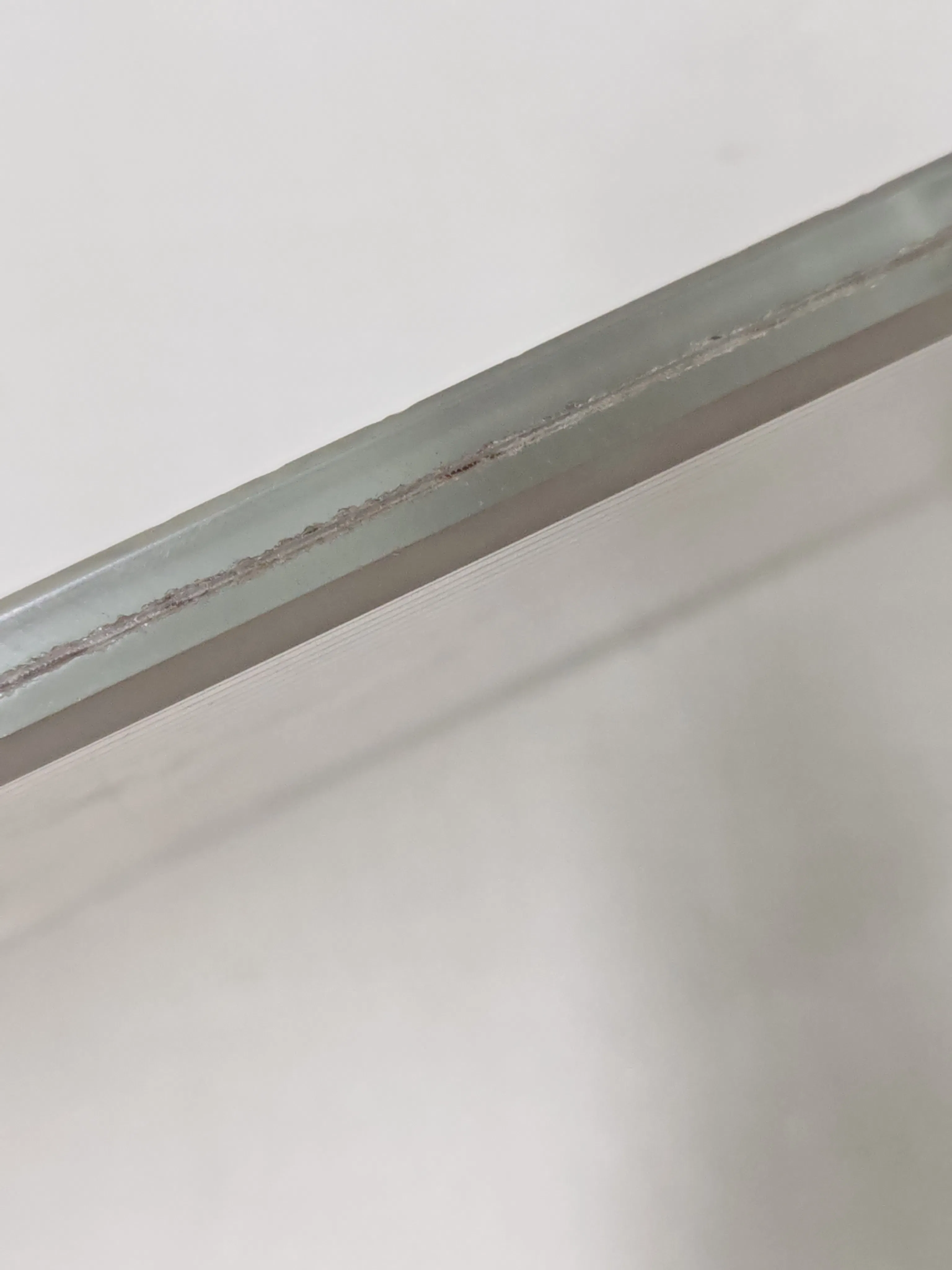 Durable Decorative Glass with Artistic Fabric for Elegant Spaces