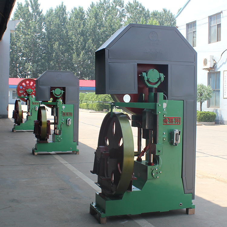 Ленточная пила по дереву вертикальная