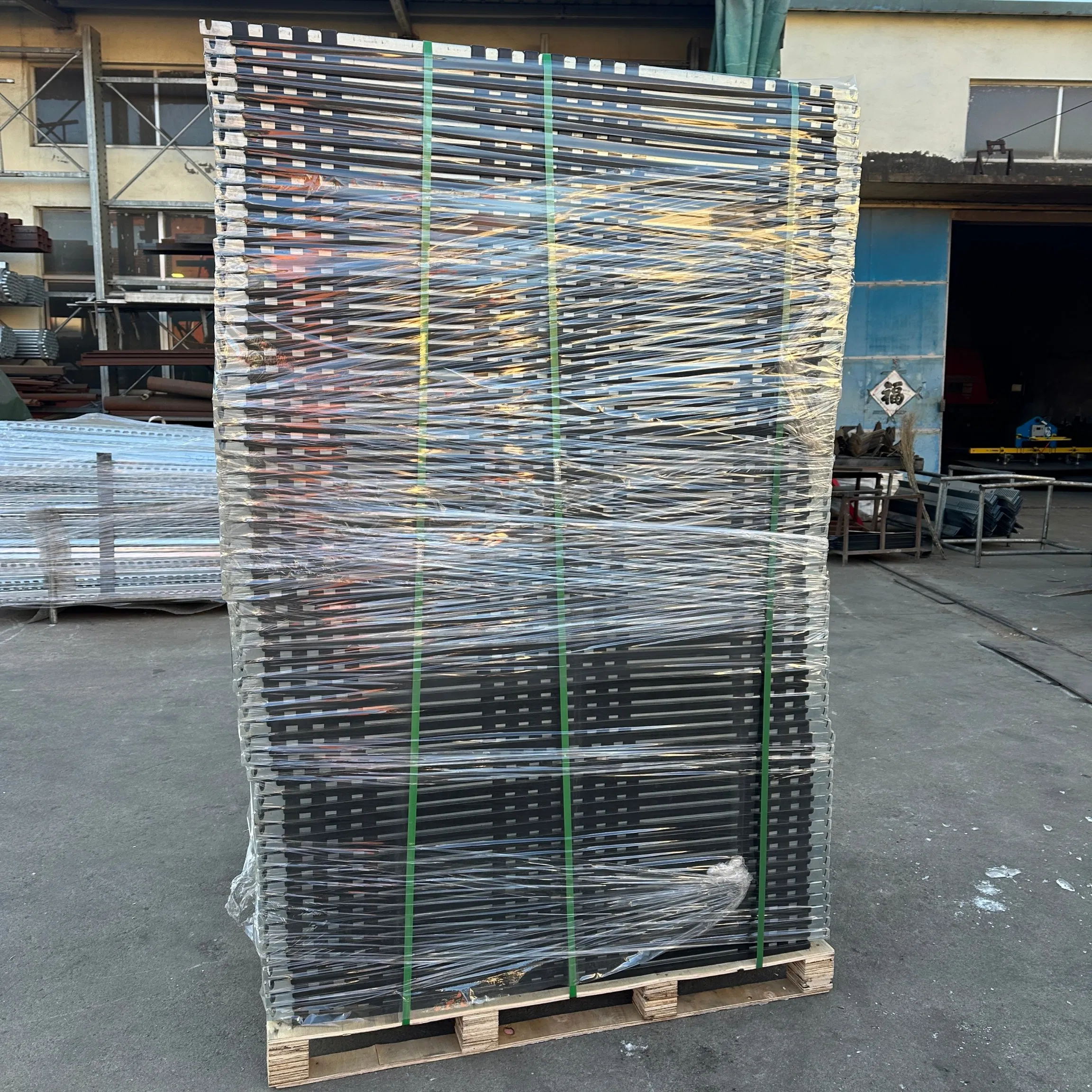 Galvanized Greenhouse Nursery Transport Shipping Racks Danish Flower Trolley