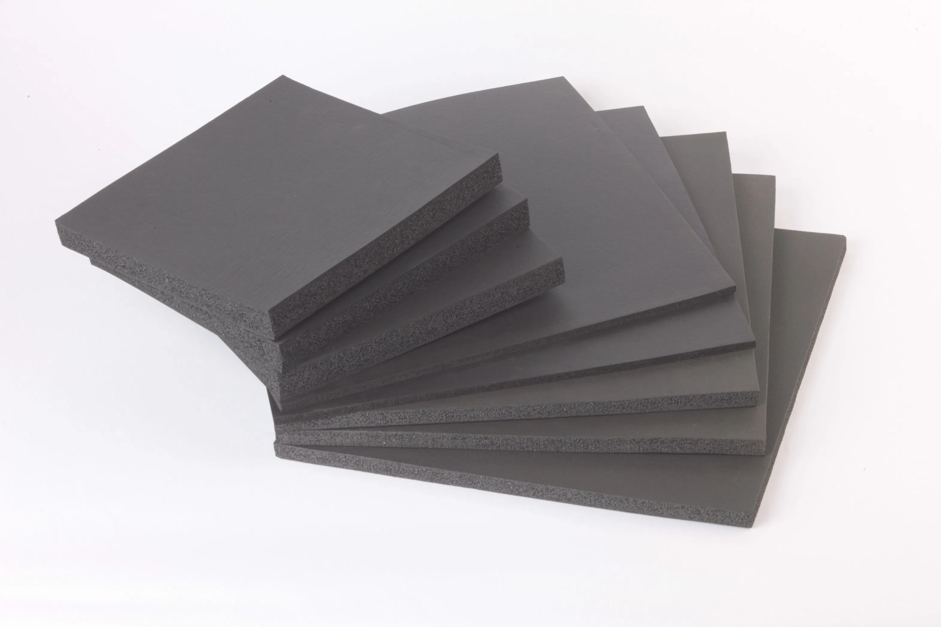 Black PVC/NBR Rubber Plastic Insulation Foam Pipe with RoHS
