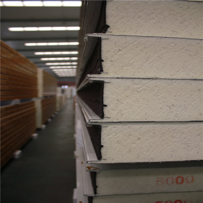 30-150mm Customerized PU Insulated Fireproof Waterproof Roof/Wall Sandwich Panel for Factory Warehouse/Workshop
