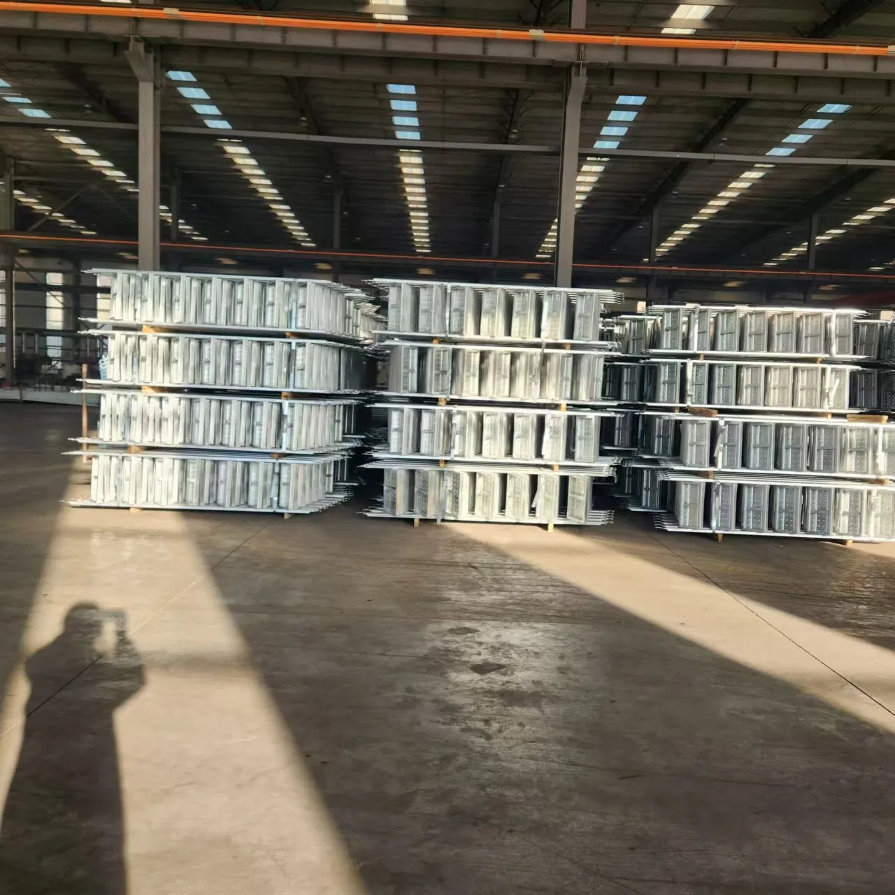 Galvanized Steel Scaffolding Staircase with Handrail for Safe Access