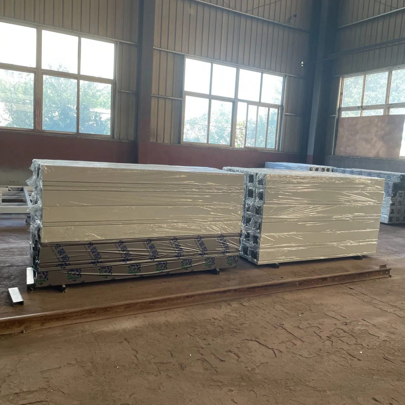 Factory Supply Galvanized Steel Frame Prefab House for Family Living