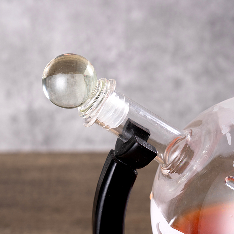Wholesale Glass Bottle Wine Liquor Globe Whisky Decanter with Wood Base with 2 Cups