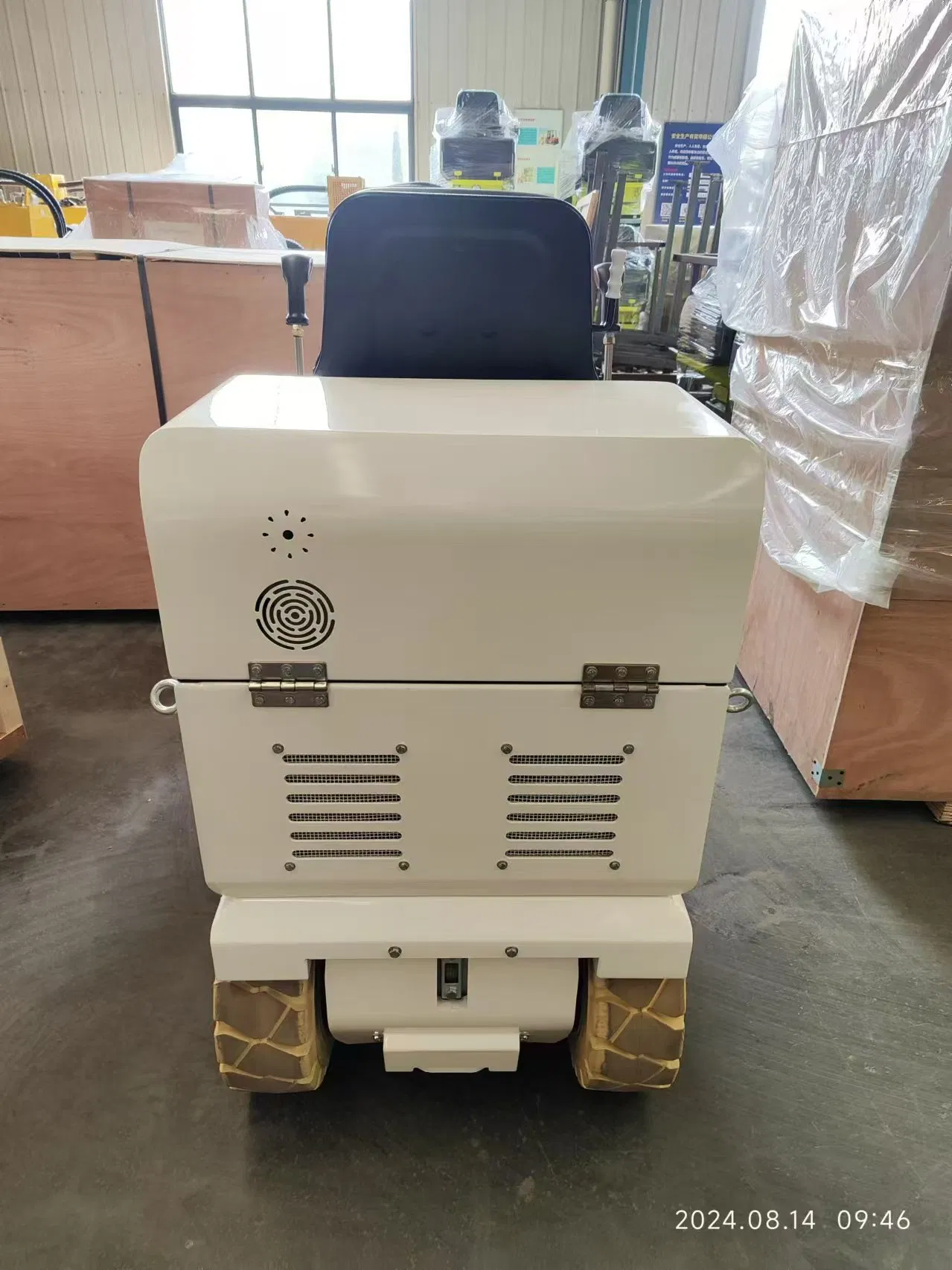 Full Electric Working Hydraulic Driving Roadway Ride-on Scraper with Danfoss Electric Motors