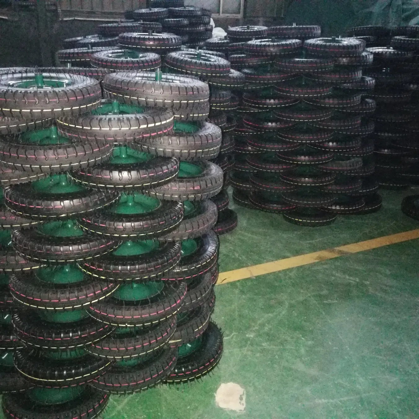 Пневматическая шина 16*6.50-8 для тачки и тележек