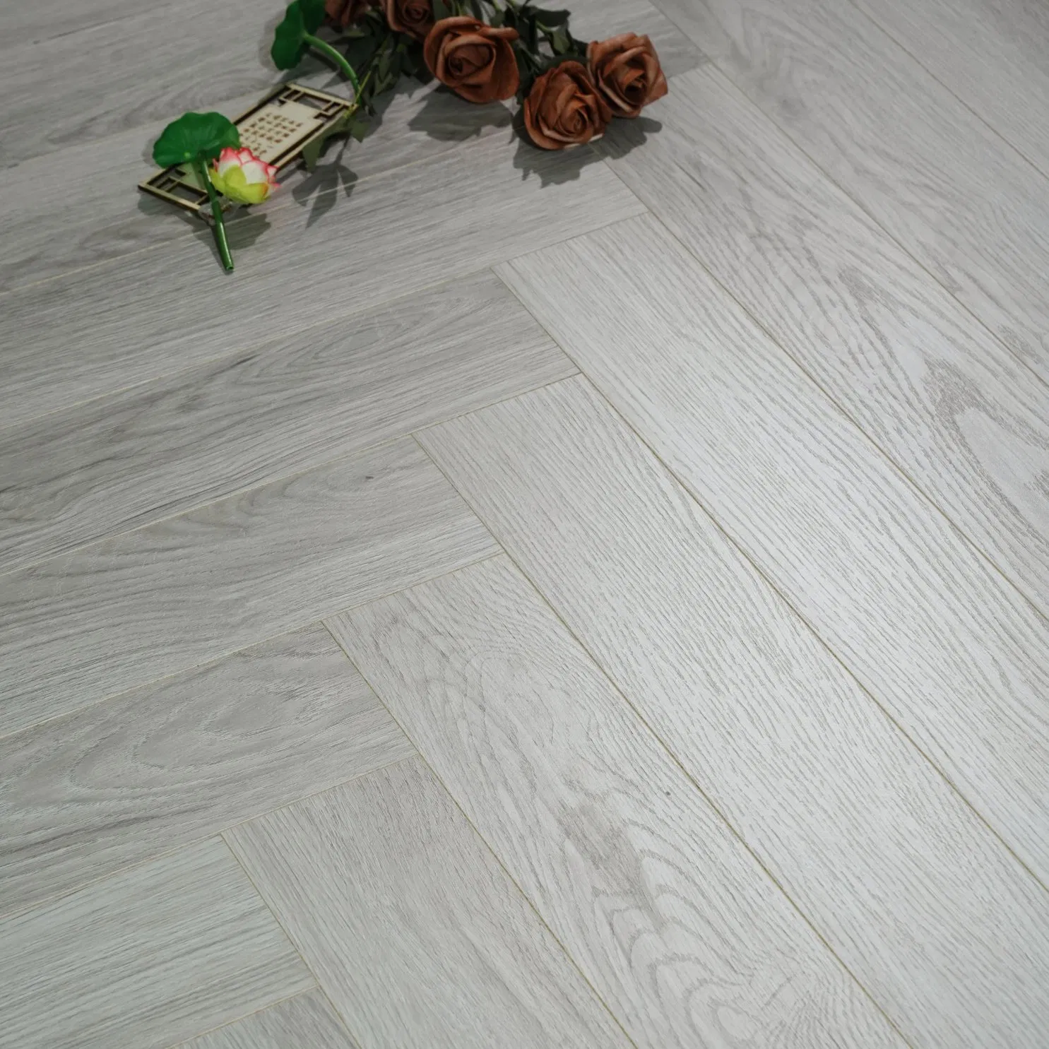 Waterproof Wooden HDF Piso Flotante Engineered Parquet Flooring Laminate Flooring