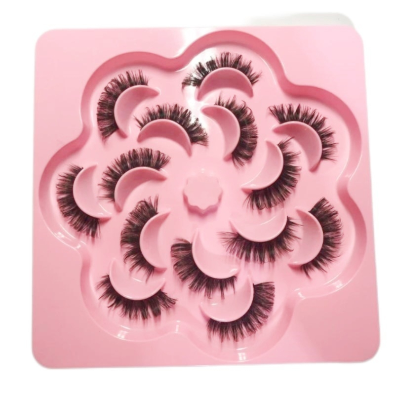 The Refined, Organic, Plush and Arched False Eyelashes
