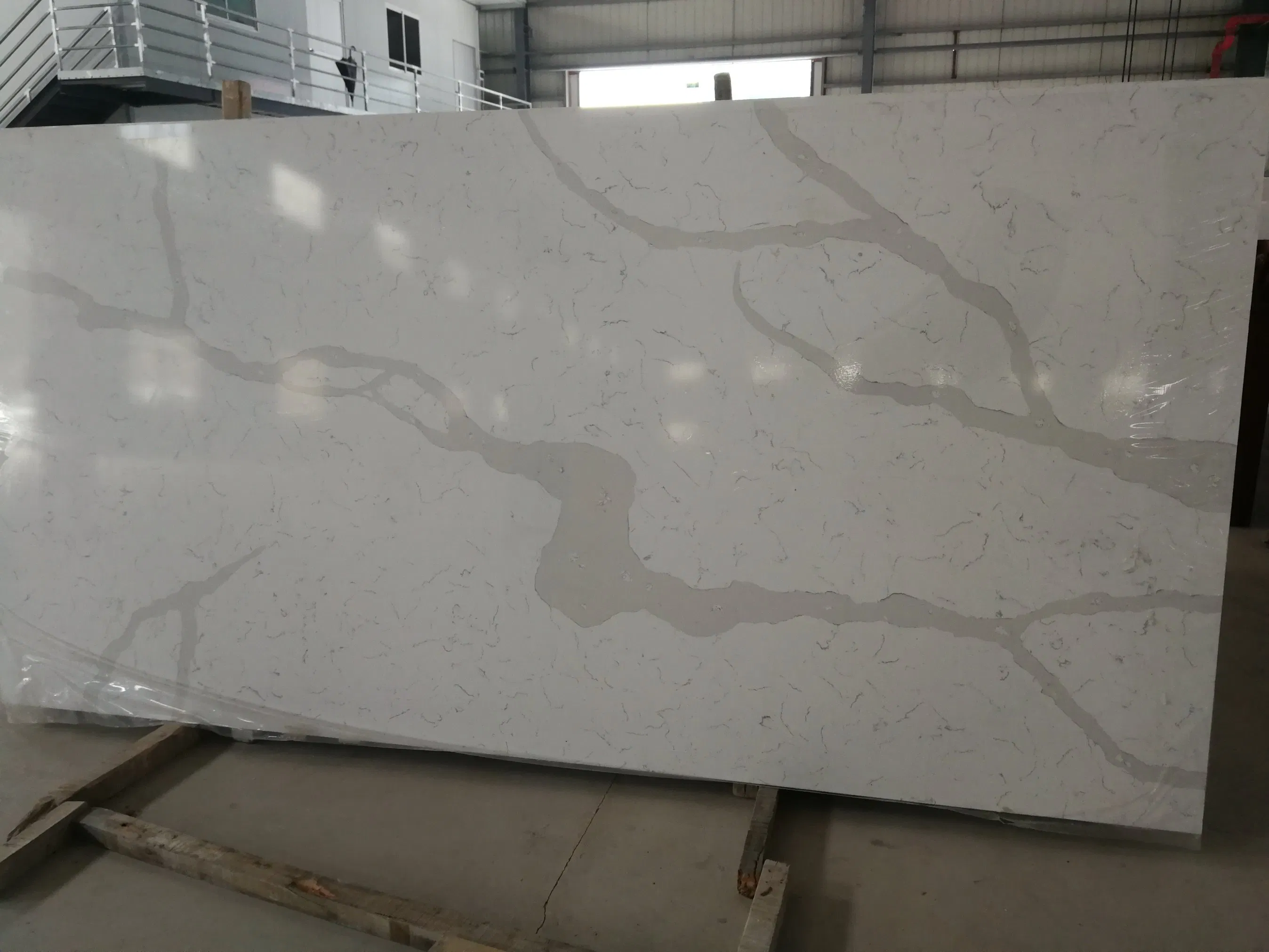 OEM Factory Acrylic Slab Artificial Low Silica Stone Quartz Slab Kitchen Counter Top Quartz Stone for Corner Cabinet Quartz Stone Slab Countertop Quartz Stone