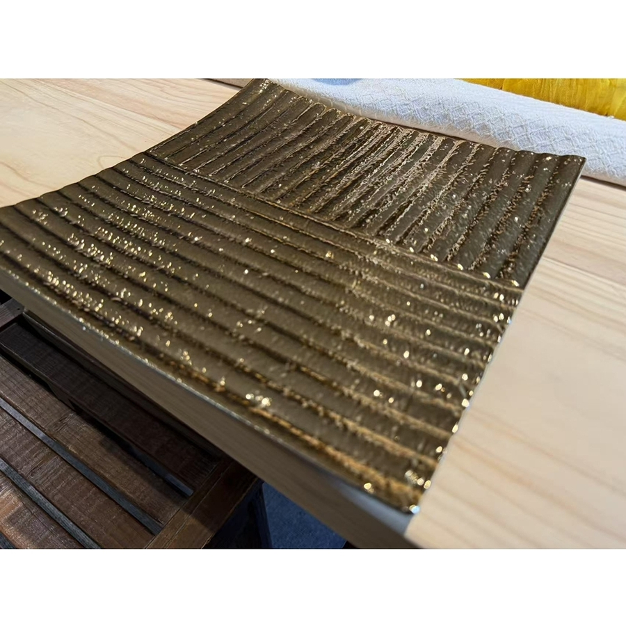 Glossy Finish Gold Color PP Material Plastic Disposable Event Planning Charger Plate