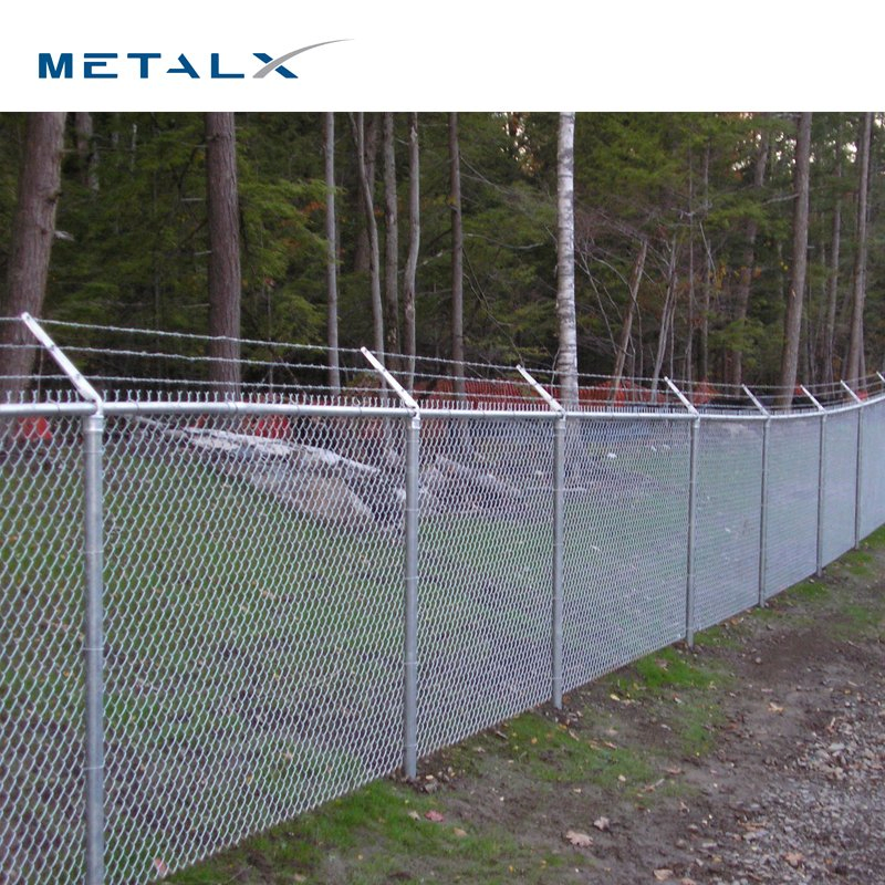 Security Diamond Hole High Quality and Low Price Wholesale Chain Link Fence