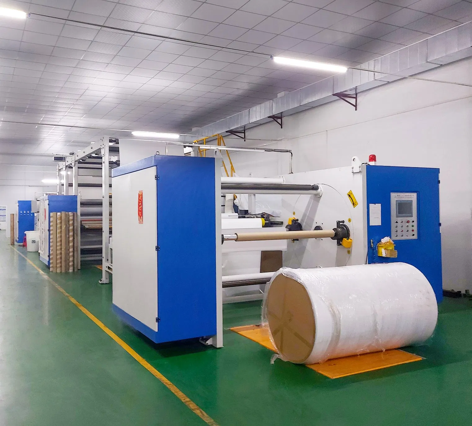 Customized Alcohol-Proof Special Label Material Small Diameter Thermal Paper Self-Adhesive Label
