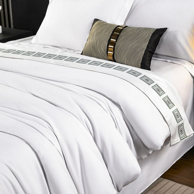 Five Star Hotel Guesthouse Homestay Pure Shite Duvet Quilt Cover Bed Sheets Guangdong Hotel Supplies Three-Piece Bed Set 105g Plain Dyed Cotton Bedding Set