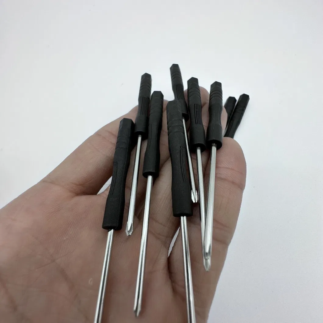 Набор отверток с черными ручками, разные размеры