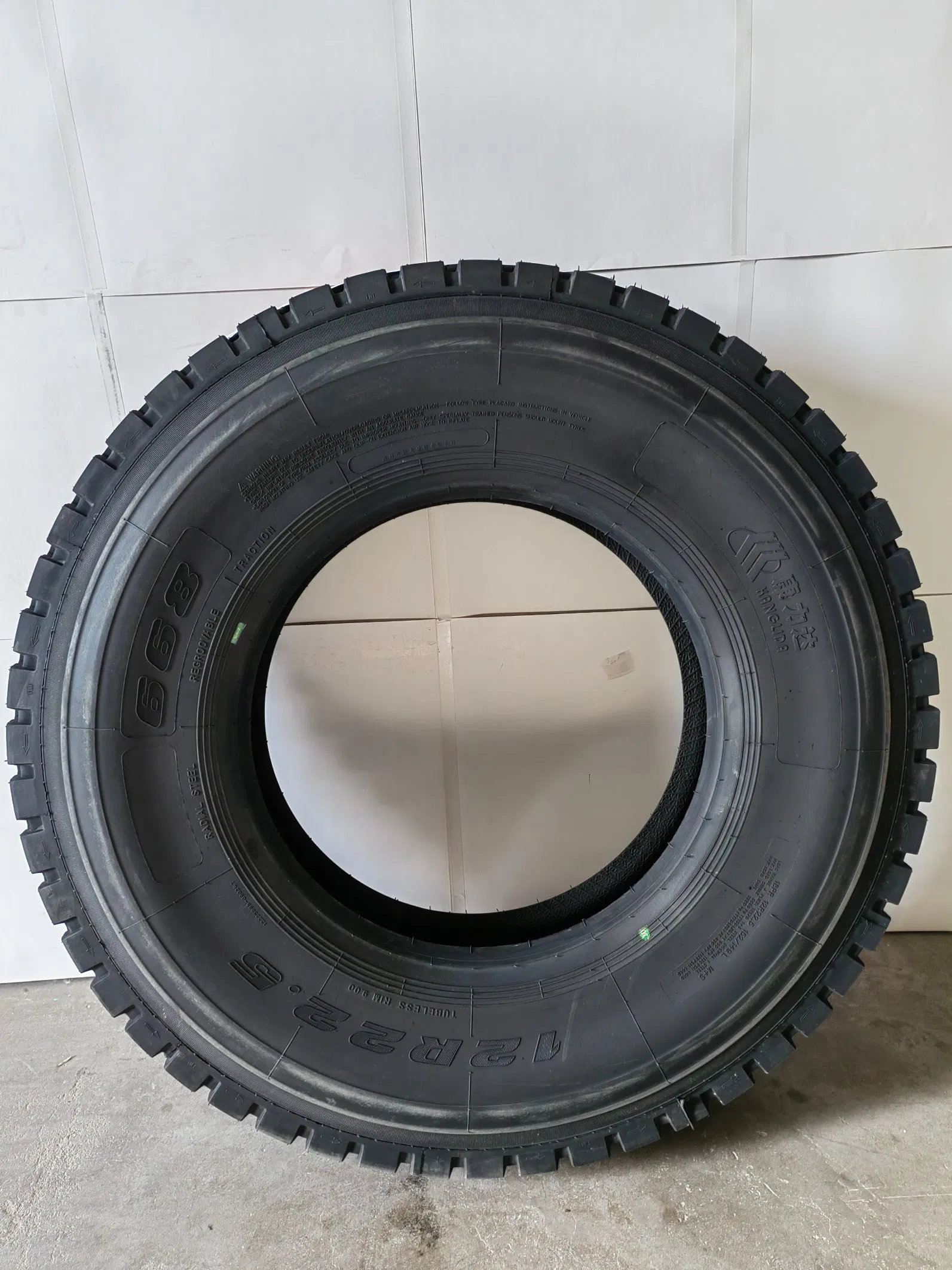 12R22.5 TBR Heavy Duty Radial Truck and Bus Tyre