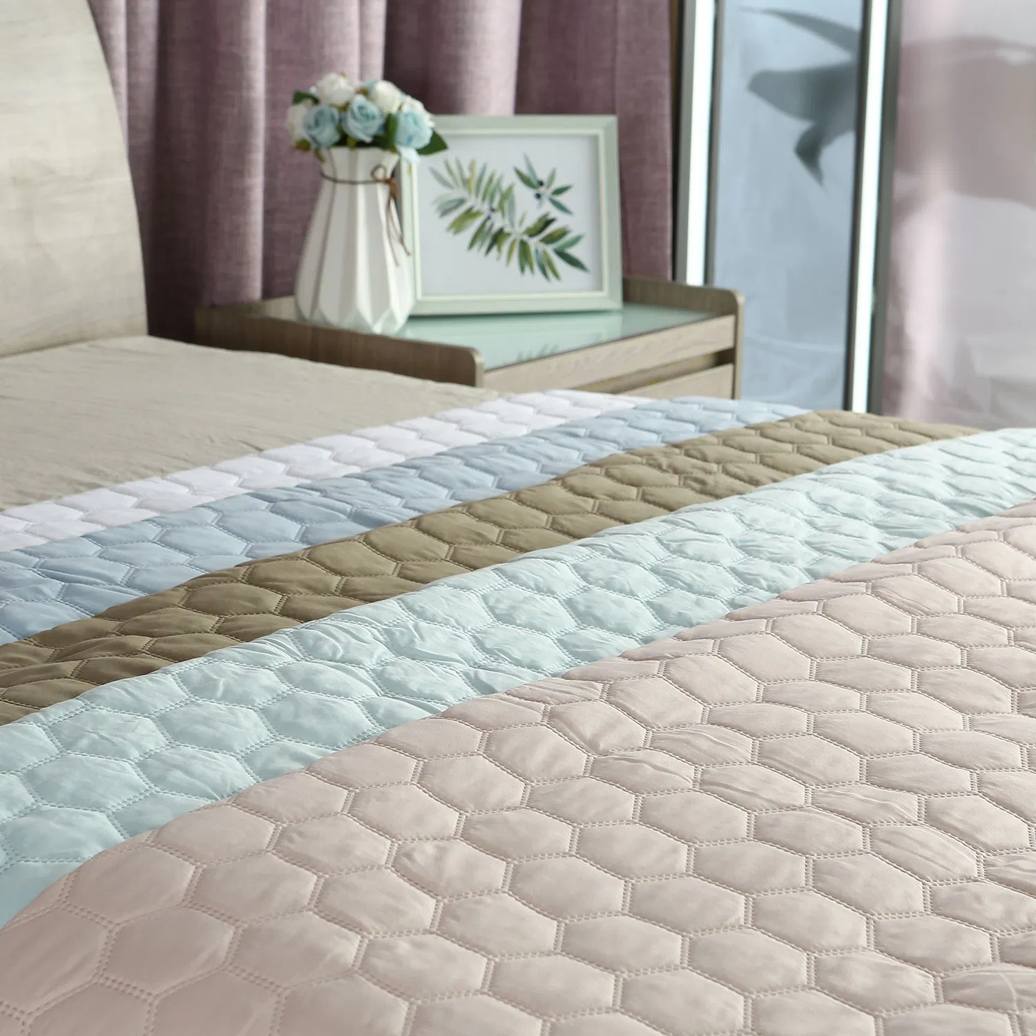 Comfortable Simple Summer Thin Pink Jacquard Blankets for Home Use