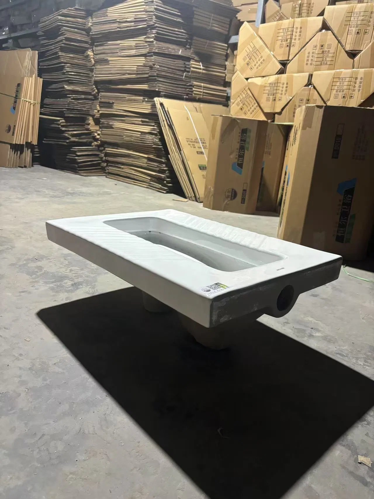 Wash Down Ceramic Squat Toilet Full Accessory Floor Mount Toilet Pan Toilet Wc S-Trap Squat Pan