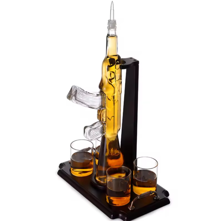 Hotel Restaurant Bar Ak47 Machine Gun Glass Whiskey Decanter Set with Pine Platform Tray and Four Cups