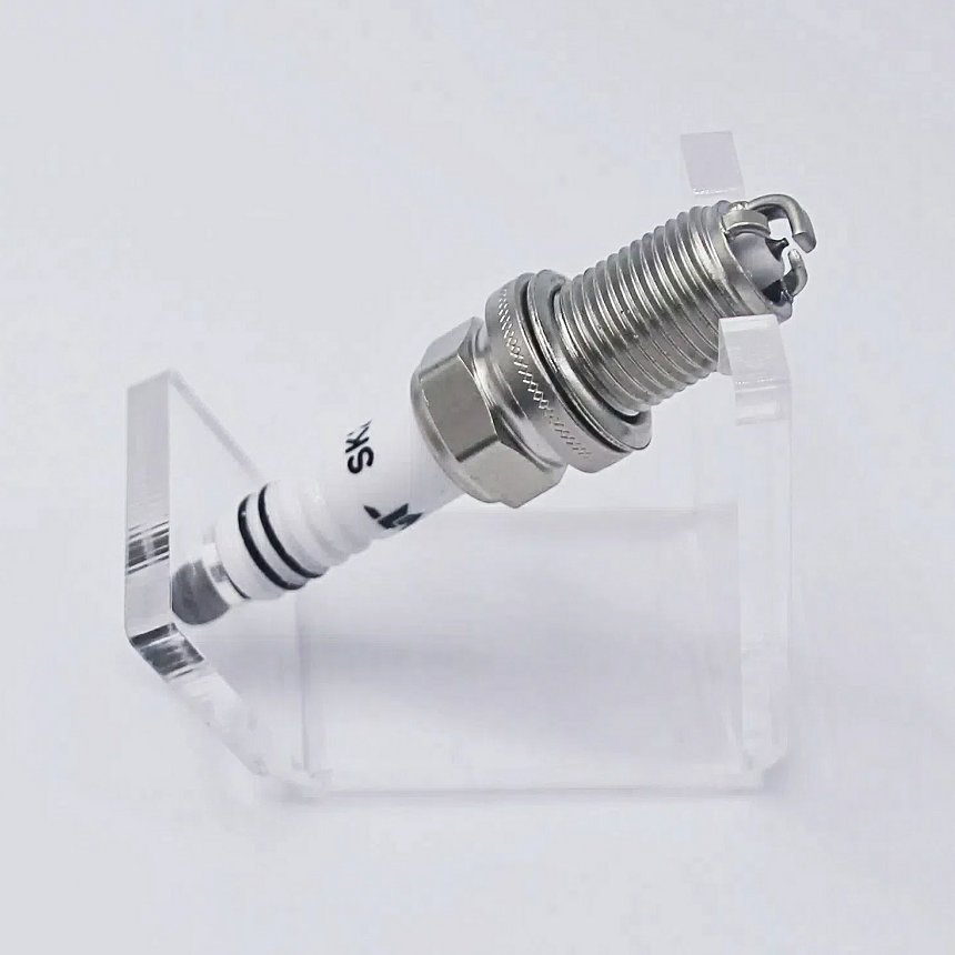 Иридиевые свечи зажигания SK20BR11 для японских авто