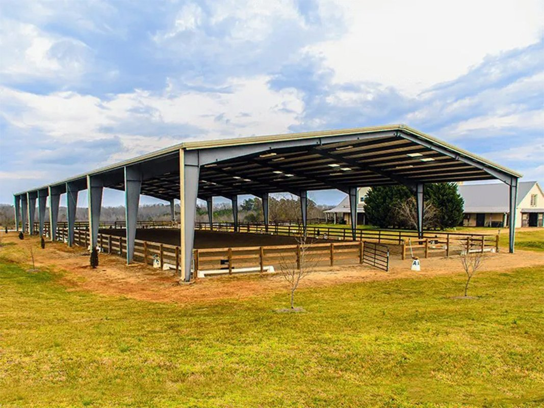 Prefabricated Light Farm Equine Steel Structure Horse Riding Construction Barn