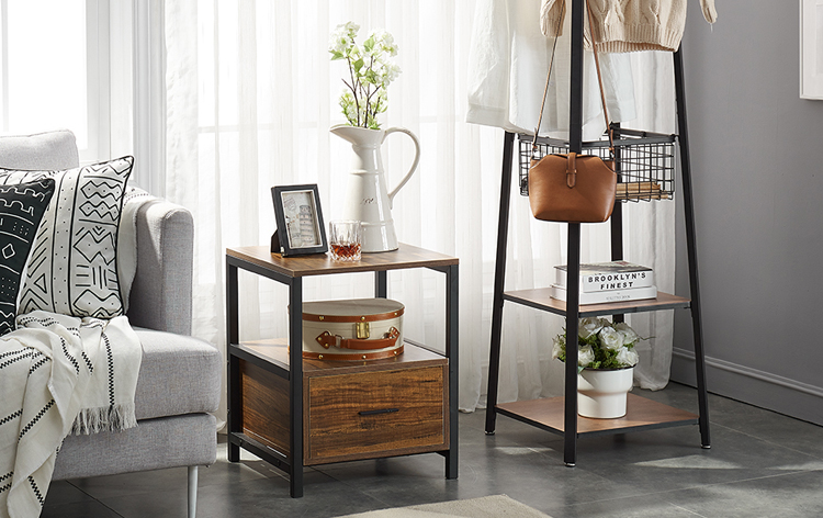 Диван деревянный с боковыми столиками для гостиной спальни