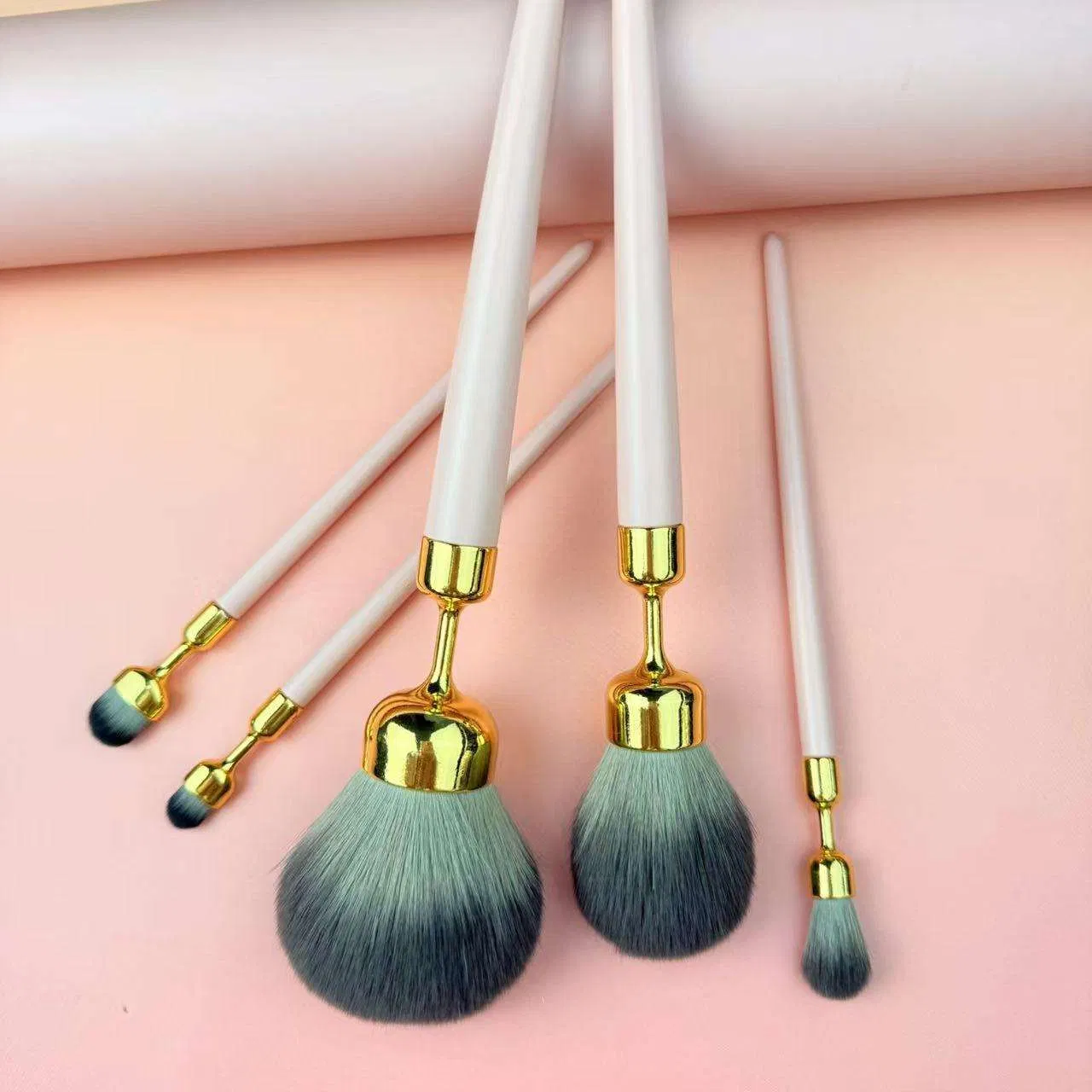 5PCS Plastic Handle Silk Print Surface Large Small Eyeshadow Makeup Brush Set