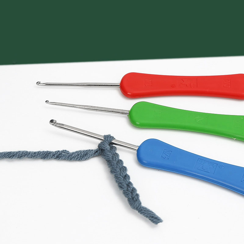 Wholesale Double-Head Crochet Hook with Plastic Handle Sewing Knitting Tool Accessory