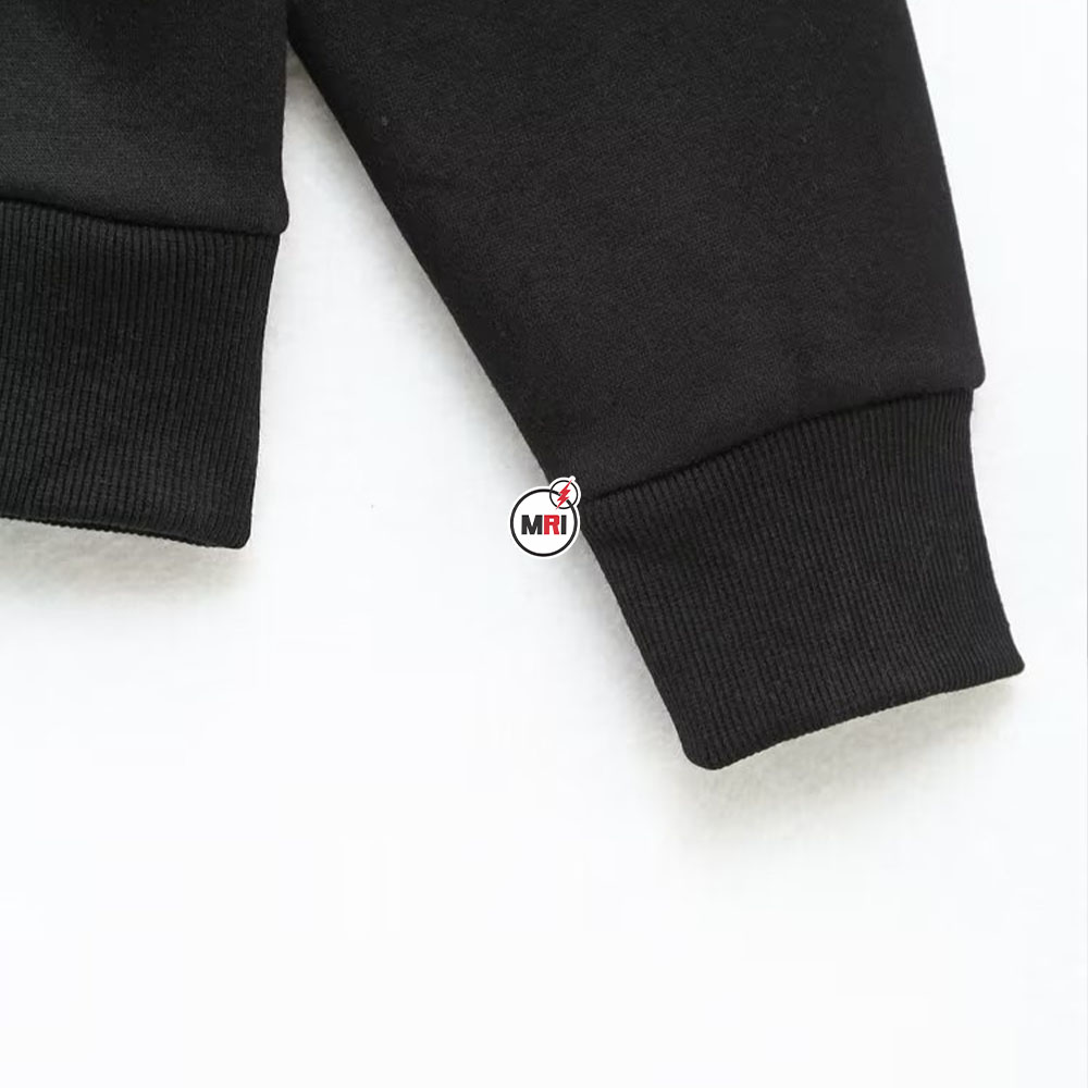 Свитшот женский свободный с вышивкой спущенное плечо