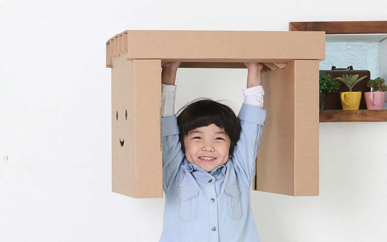 Детская бумажная мебель для творчества и игр