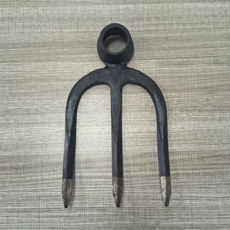 Field Fork Hoe for Multi-Purpose Digging Turning Soil Three-Tooth Four-Tooth