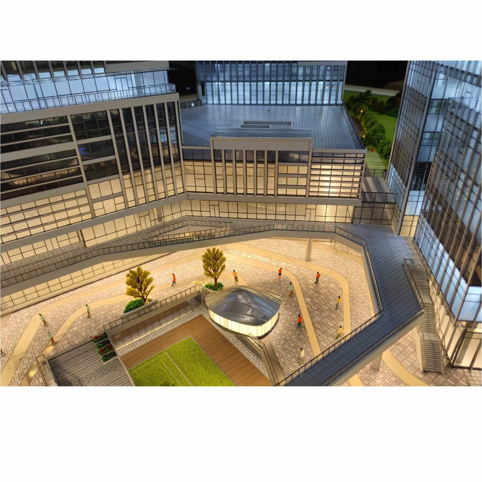 Scale Model Making of High-End Commercial Plaza Buildings in Commercial Districts