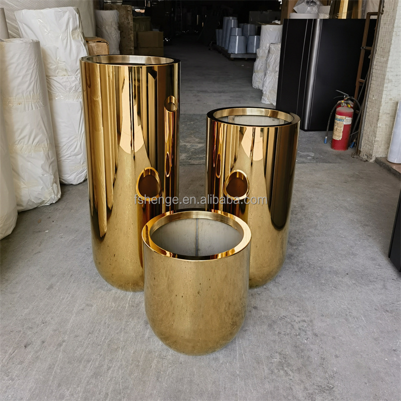 Горшок напольный для цветов золотой