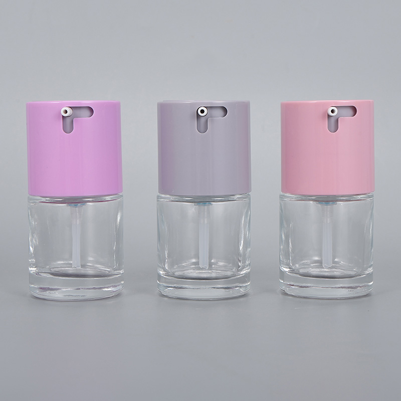 Glass Cosmetic Bottle with Treatment Pump for Lotion and Foundation