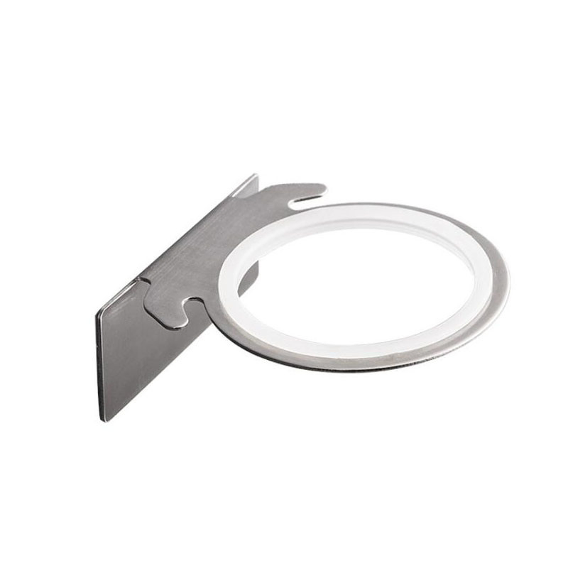 Настенная полка для фена с подставкой под вилку